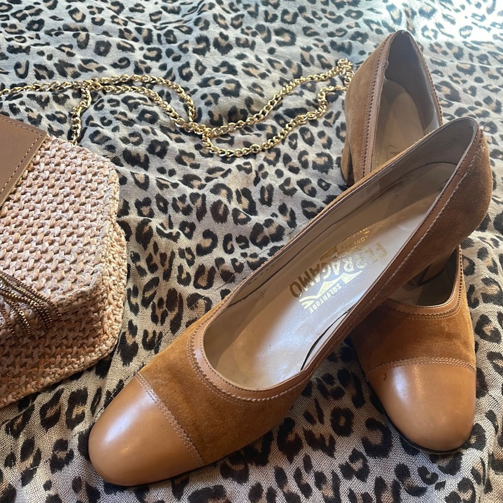 Ferragamo Vintage Tan Suede Pumps